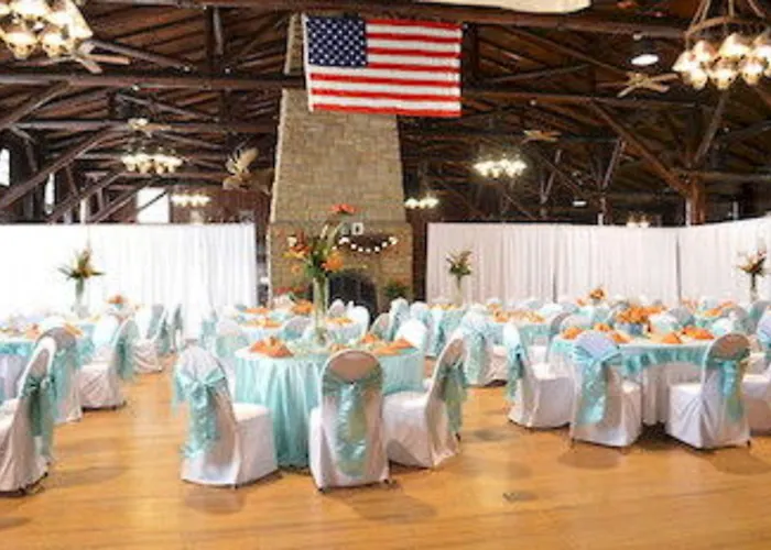 Starved Rock & Conference Center Utica
