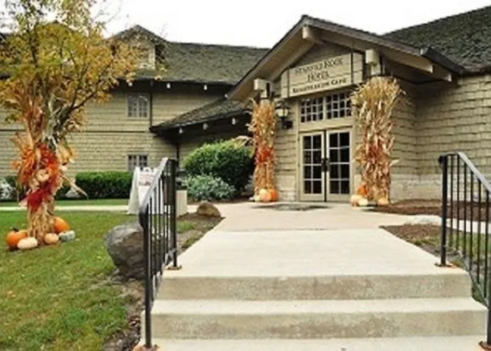 Starved Rock & Conference Center Hotel