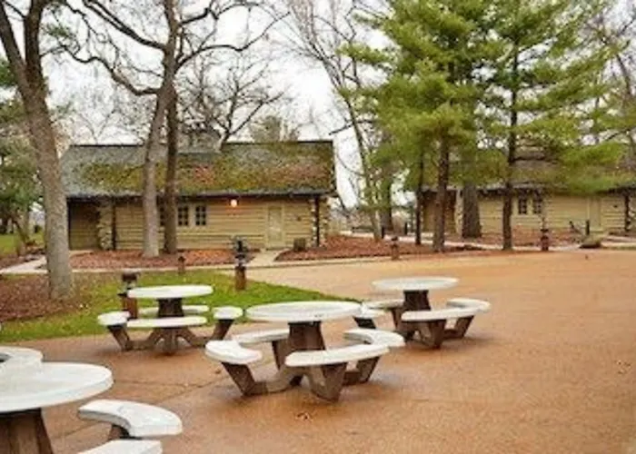 Starved Rock & Conference Center Utica