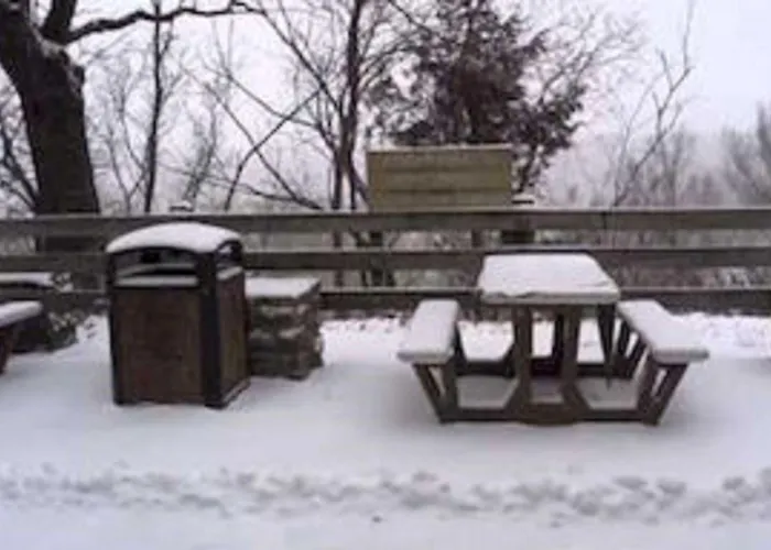 Starved Rock & Conference Center Hotel