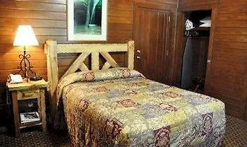 Starved Rock & Conference Center 3* Utica