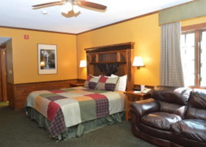 Starved Rock & Conference Center 3*