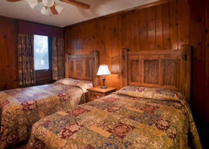 Starved Rock & Conference Center Utica