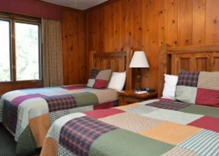 Starved Rock & Conference Center Hotel